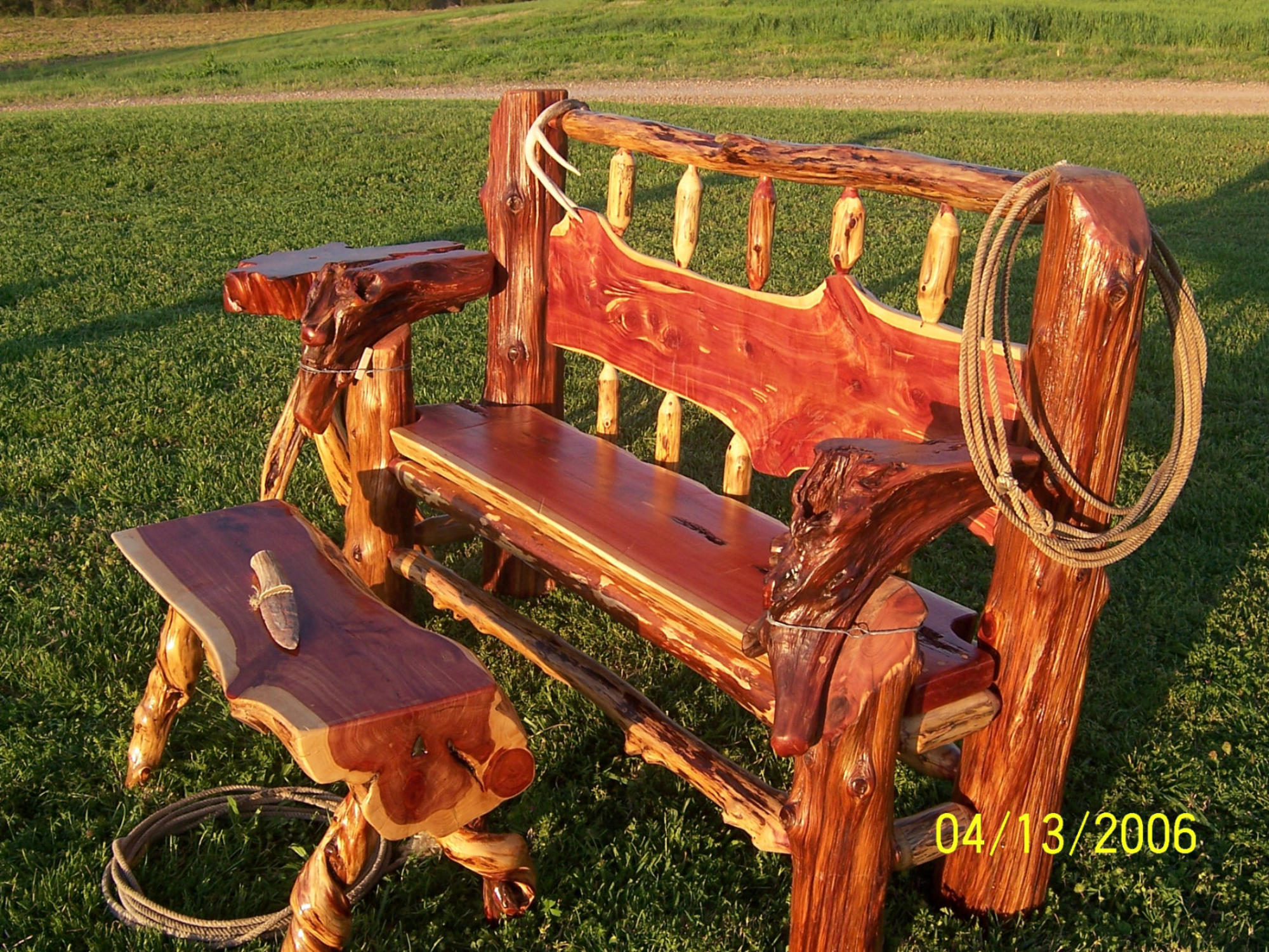 Rustic Log Furniture Roark Phillips Chainsaw Carving Tables Bench